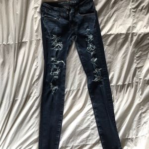 american eagle ripped jeans